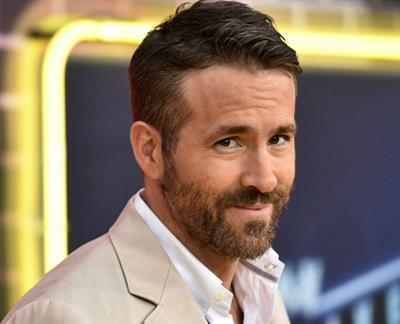 Ryan Reynolds says his son Olin actually loves ‘Green Lantern’