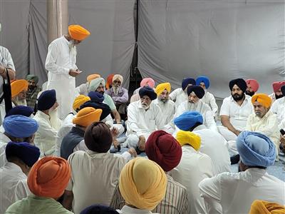 ਪੰਜ ਮੈਂਬਰੀ ਭਰਤੀ ਕਮੇਟੀ ਨੂੰ ਮਿਲ ਰਹੇ ਹੁੰਗਾਰੇ ਤੋਂ ਘਬਰਾਇਆ ਬਾਦਲ ਦਲ ਗੁਰੂ ਘਰਾਂ ਨੂੰ ਤਾਲੇ ਲਗਾਉਣ ਲੱਗਾ- ਪੰਜੋਲੀ,ਚੰਦੂਮਾਜਰਾ