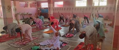 'ਸੀ.ਐਮ. ਦੀ ਯੋਗਸ਼ਾਲਾ' ਤਹਿਤ ਜ਼ਿਲ੍ਹਾ ਫ਼ਤਹਿਗੜ੍ਹ ਸਾਹਿਬ ਵਿਖੇ ਰੋਜ਼ਾਨਾ ਲੱਗ ਰਹੇ ਹਨ 120 ਯੋਗ ਸਿਖਲਾਈ ਸੈਸ਼ਨ 