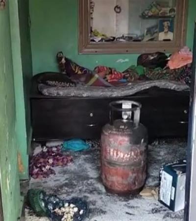 कर्नाटक में एलपीजी सिलेंडर लीक होने से लगी आग: दो लोगों की मौत, चार गंभीर रूप से घायल