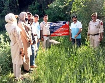 जम्मू-कश्मीर के पुंछ में पुलिस ने लश्कर-ए-तैयबा के आतंकवादी की संपत्ति जब्त की