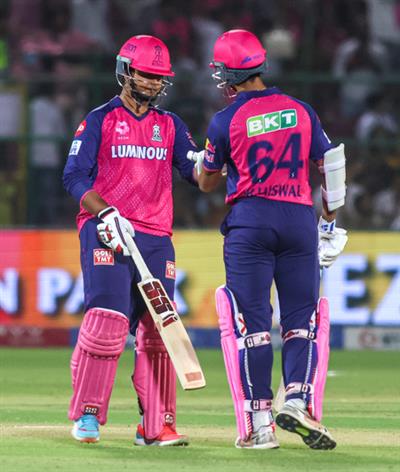 IPL 2025: ਕੋਲਕਾਤਾ ਨਾਈਟ ਰਾਈਡਰਜ਼ ਪਲੇਆਫ ਦੀਆਂ ਉਮੀਦਾਂ ਨੂੰ ਵਧਾਉਣ ਲਈ ਰਾਜਸਥਾਨ ਰਾਇਲਜ਼ 'ਤੇ ਜਿੱਤ ਹਾਸਲ ਕਰਨ ਦੀ ਕੋਸ਼ਿਸ਼ ਕਰ ਰਿਹਾ ਹੈ