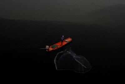 Tamil Nadu's Nagapattinam fishermen protest against mid-sea pirate attack, stay ashore for 3rd day