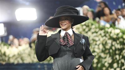 Rihanna expecting third child, showcases baby bump at Met Gala