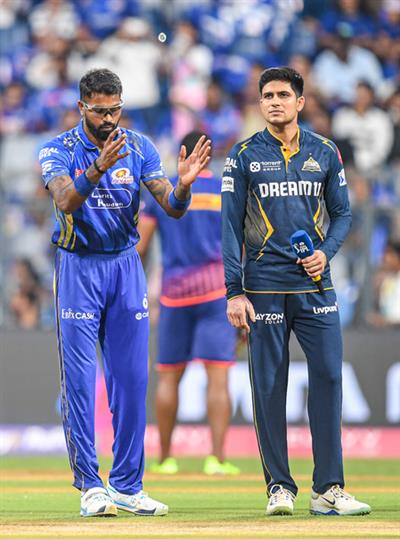 IPL 2025: ਗੁਜਰਾਤ ਟਾਈਟਨਜ਼ ਨੇ ਮੁੰਬਈ ਇੰਡੀਅਨਜ਼ ਨਾਲ ਮਹੱਤਵਪੂਰਨ ਮੁਕਾਬਲੇ ਵਿੱਚ ਪਹਿਲਾਂ ਗੇਂਦਬਾਜ਼ੀ ਕਰਨ ਦਾ ਫੈਸਲਾ ਕੀਤਾ