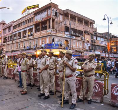 राजस्थान में हाई अलर्ट; दो एयरपोर्ट बंद, 3 सीमावर्ती जिलों में स्कूल बंद