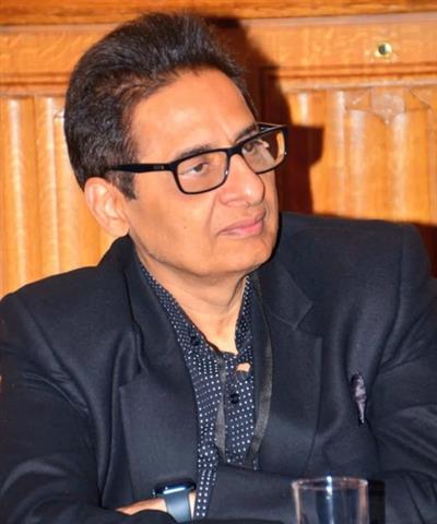 दिग्गज निर्माता वाशु भगनानी दुबई में एक अत्याधुनिक स्टूडियो स्थापित करना चाहते हैं