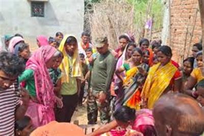Jharkhand woman jumps into well with three children, all kids dead; mother critical