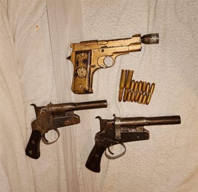 Arms racket in Kolkata busted, four arrested