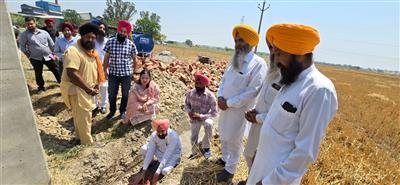 ਪਿੰਡ ਖਰੋੜੀ ਵਿਖੇ ਵਿਧਾਇਕ ਰਾਏ ਨੇ ਖੇਡ ਮੈਦਾਨ ਦਾ ਕੰਮ ਸ਼ੁਰੂ ਕਰਵਾਇਆ 