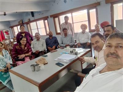 ਪੱਤਰਕਾਰਾਂ ਨੂੰ ਦਿੱਤੀ ਗਈ ਅਧਕਾਰਿਤ ਰਿਪੋਰਟ 20 ਮਈ ਦੀ ਹੜਤਾਲ ਬਾਰੇ ਚਰਚਾ