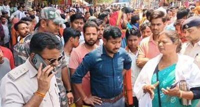झारखंड के लातेहार में पुलिस हिरासत में एक व्यक्ति की मौत पर विरोध प्रदर्शन