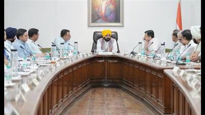 हमने आम जनता को परेशानी से बचाने के लिए भ्रष्ट अधिकारियों पर लगाम कसी: मुख्यमंत्री