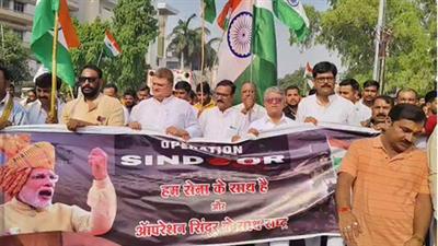 अयोध्या में भाजपा ने भारतीय सशस्त्र बलों के सम्मान में 'तिरंगा यात्रा' निकाली
