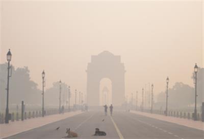 Delhi's air quality in 'very poor' category with average AQI at 305; Wazirpur, Mundka soar above 400