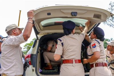 Manipur Police launch raids to nab Kuki leader behind threat to Meiteis