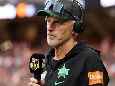 Head coach Moores extends Melbourne Stars contract until end of BBL 16
