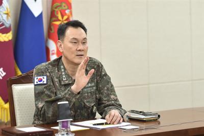 Military chiefs of South Korea, US vow to strengthen trilateral security cooperation with Japan