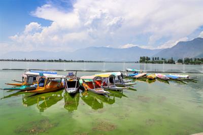 J&K: Srinagar records season’s hottest day at 34.4