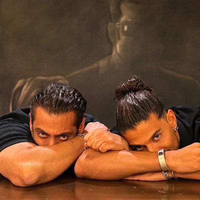 Salman says ‘subah Sooraj chamkega’ as Sooraj Pancholi’s ‘Kesari Veer’ releases