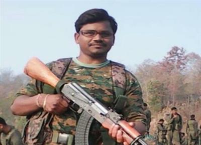 झारखंड: लातेहार में 10 लाख रुपये के इनामी सहित दो माओवादी मारे गए