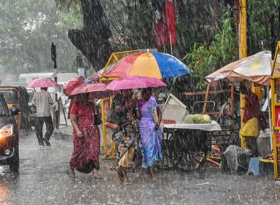 भारी बारिश के कारण ऊटी के सभी प्रमुख पर्यटन स्थल अस्थायी रूप से बंद कर दिए गए हैं