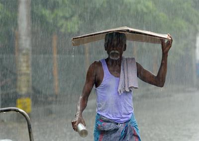 Unseasonal summer rain cripples tourism across Tamil Nadu's western, southern regions