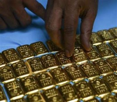 वित्त मंत्रालय ने RBI से छोटे कर्जदारों को नए स्वर्ण ऋण मानदंडों से बाहर रखने का आग्रह किया