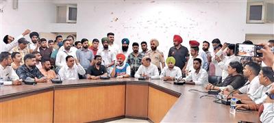 AAP Organizes Social Media Training Sessions for Malwa (South) and Doaba Zones