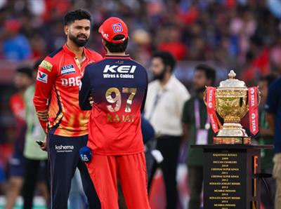 IPL 2025: ਸਭ ਤੋਂ ਮਹੱਤਵਪੂਰਨ ਮੁਕਾਬਲੇ ਵਿੱਚ, PBKS ਨੇ RCB ਵਿਰੁੱਧ ਗੇਂਦਬਾਜ਼ੀ ਕਰਨ ਦਾ ਫੈਸਲਾ ਕੀਤਾ