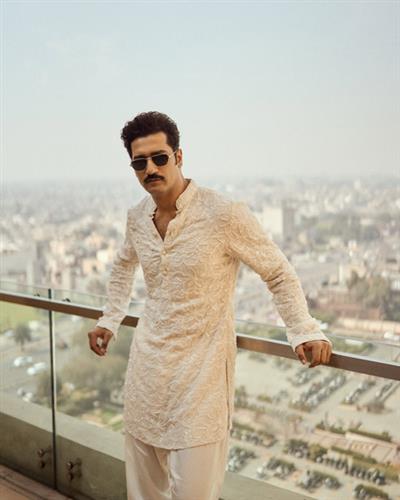 ‘Proud’ Vicky Kaushal calls ‘bhai’ Sunny’s Punjabi rap song ‘pure fire’