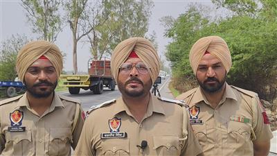 ਟ੍ਰੈਫਿਕ ਪੁਲਿਸ ਵੱਲੋਂ ਓਵਰ ਸਪੀਡ ਦੇ ਕੀਤੇ ਚਲਾਨ ਨਿਯਮ ਤੋੜਣ ਵਾਲਿਆਂ ਖਿਲਾਫ ਕੀਤੀ ਸਖਤ ਕਾਰਵਾਈ