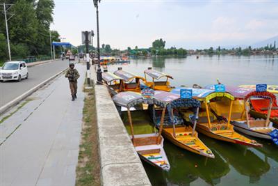 ਜੰਮੂ-ਕਸ਼ਮੀਰ ਵਿੱਚ ਬੁਨਿਆਦੀ ਢਾਂਚੇ ਨੂੰ ਵੱਡਾ ਹੁਲਾਰਾ: ਸੜਕ ਪ੍ਰੋਜੈਕਟਾਂ ਲਈ 4,224 ਕਰੋੜ ਰੁਪਏ ਦਾ PMGSY ਪੈਕੇਜ