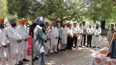 ਦੀਦਾਰ ਸਿੰਘ ਭੱਟੀ ਦੀ ਅਗਵਾਈ ਵਿੱਚ ਭਾਜਪਾ ਵਰਕਰਾਂ ਨੇ ਅਹਿਮਦਾਬਾਦ ਜਹਾਜ ਹਾਦਸੇ ਚ ਮਾਰੇ ਗਏ ਲੋਕਾਂ ਨੂੰ ਦਿੱਤੀ ਸ਼ਰਧਾਂਜਲੀ