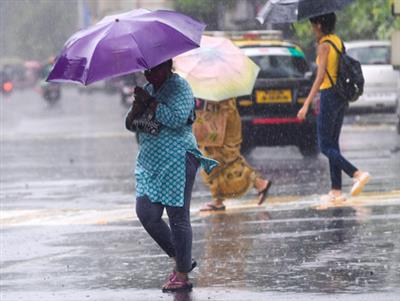 महाराष्ट्र में आज भारी बारिश का अनुमान, रायगढ़ में रेड अलर्ट जारी