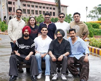 दिलजीत, अहान पुणे की राष्ट्रीय रक्षा अकादमी में ‘बॉर्डर 2’ के तीसरे शेड्यूल के लिए वरुण, सनी के साथ शामिल हुए