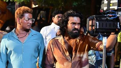 राम चरण की फिल्म 'पेड्डी' के लिए पहली बार ट्रेन एक्शन सीक्वेंस की शूटिंग की जा रही है