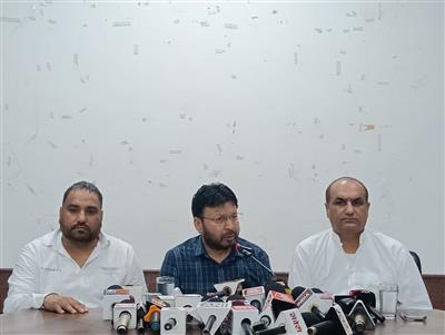 मेरी घरेलू तस्वीरें पब्लिक करना मजीठिया की घटिया राजनीति - रवजोत 