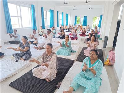 भारत विकास परिषद की ओर से तीन दिवसीय योग शिविर आरंभ
