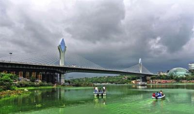 Young woman jumps to death from Hyderabad’s cable bridge