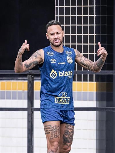 Neymar 'close' to extending Santos deal