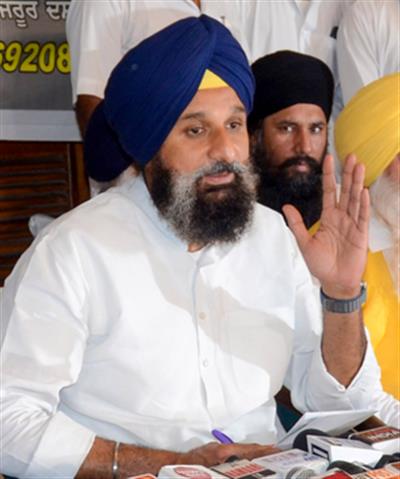 Punjab Vigilance raids residence of Akali leader Majithia in drug case