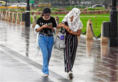Yellow alert for two days in Delhi-NCR, rain likely to bring relief from heat