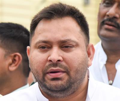 बिहार के स्वास्थ्य मंत्री ने तेजस्वी यादव को नियुक्तियों पर खुली बहस की चुनौती दी