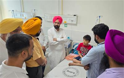 ਵਿਧਾਇਕ ਐਡਵੋਕੇਟ ਲਖਬੀਰ ਸਿੰਘ ਰਾਏ ਨੇ ਸਿਵਲ ਹਸਪਤਾਲ ਦਾ ਦੌਰਾ ਕਰਕੇ ਪੀਲੀਆ ਪੀਤੜਾਂ ਦੀ ਸਿਹਤ ਦਾ ਹਾਲ ਜਾਣਿਆ