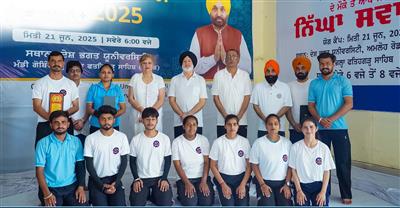 ਦੇਸ਼ ਭਗਤ ਆਯੁਰਵੈਦਿਕ ਕਾਲਜ ਅਤੇ ਹਸਪਤਾਲ ਵੱਲੋਂ ਸੰਪੂਰਨ ਤੰਦਰੁਸਤੀ ਲਈ ਰੁੱਖ ਲਗਾਓ ਮੁਹਿੰਮ ਦੇ ਨਾਲ ਮਨਾਇਆ ਗਿਆ ਅੰਤਰਰਾਸ਼ਟਰੀ ਯੋਗ ਦਿਵਸ    