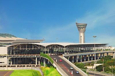 Five flights diverted due to bad weather at Hyderabad Airport