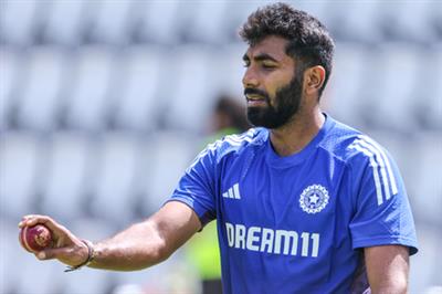 India has flexibility to bring in an extra batter or bowler based on conditions, says Aaron