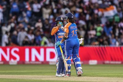 इंग्लैंड में ऐतिहासिक टी20I सीरीज़ जीत पर मंधाना: सबकी आँखों में थी वो भूख