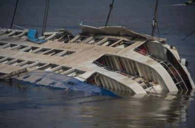 Search extended for 17 missing victims of Indonesia's Bali Strait shipwreck